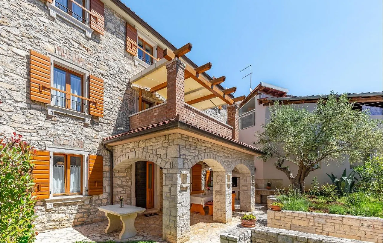 Сasa de vacaciones Pet Friendly Home In Medulin With Wifi Croacia