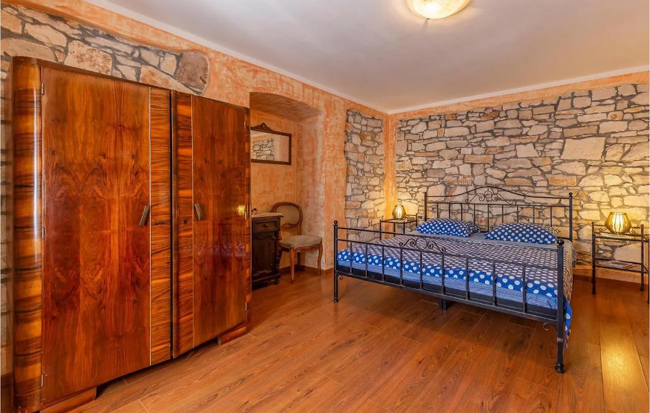 بيت للعطل Pet Friendly Home In Medulin With Wifi