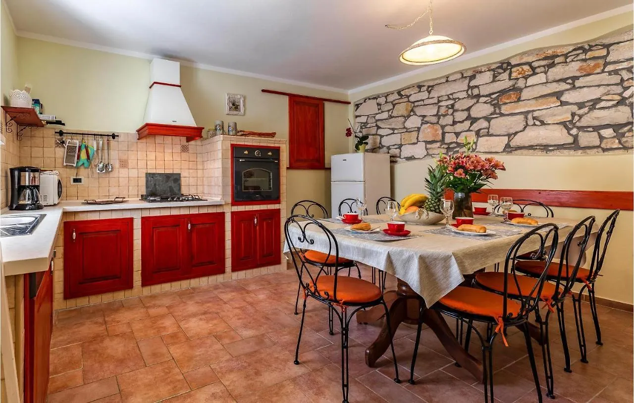 Pet Friendly Home In Medulin With Wifi 0*,  Croacia