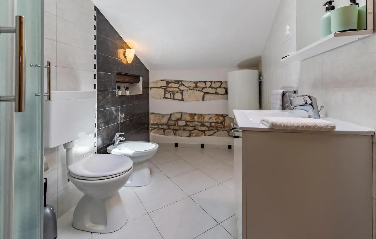 Pet Friendly Home In Medulin With Wifi
